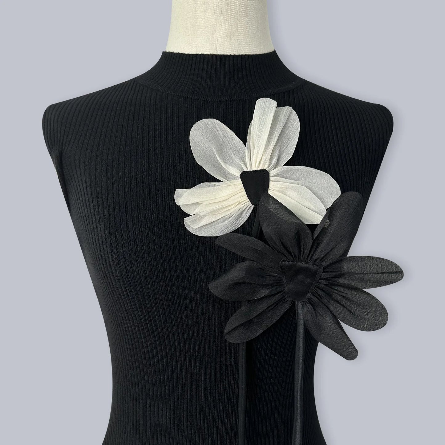 LaceBloom Flower Brooch Set