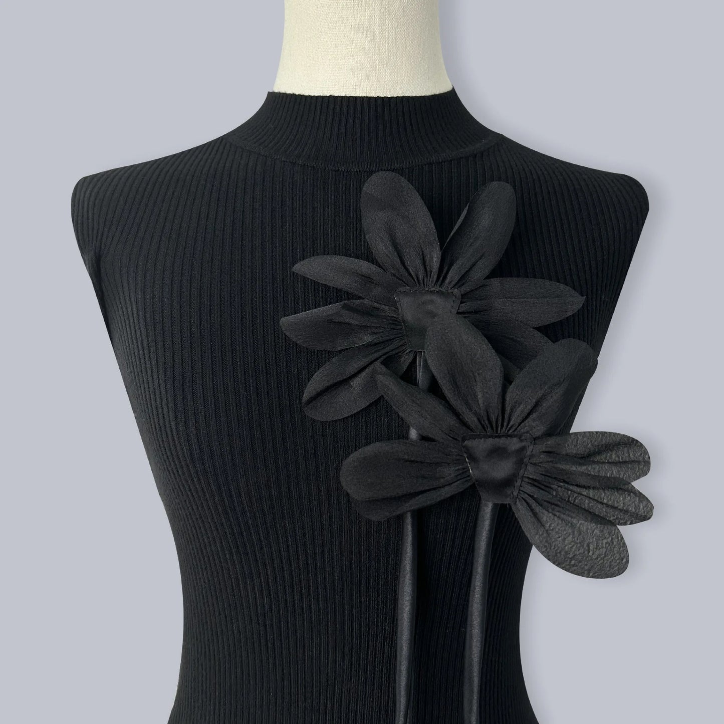 LaceBloom Flower Brooch Set