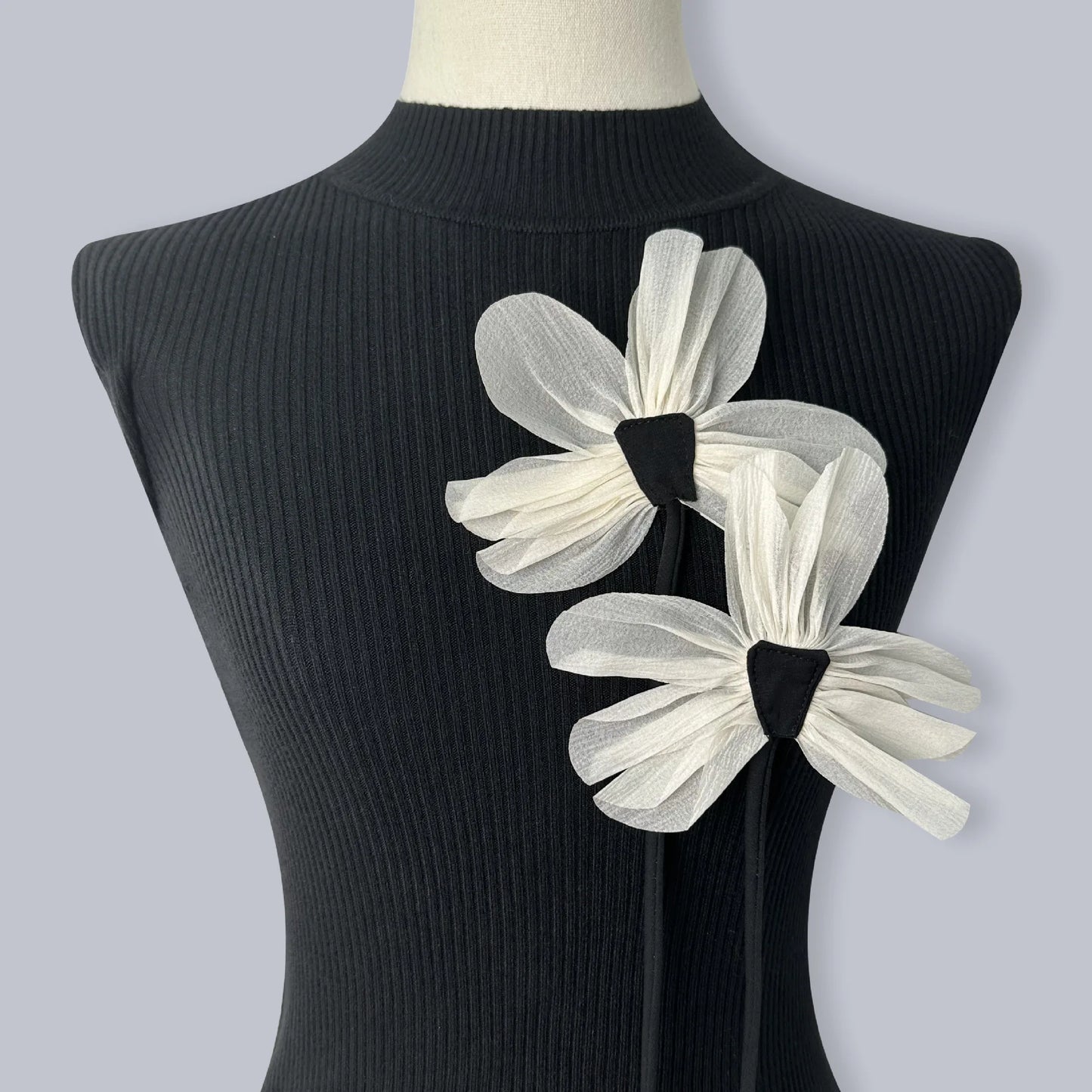 LaceBloom Flower Brooch Set